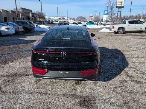 New 2026 Toyota Crown Platinum image 18