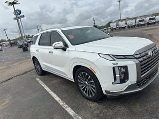 Used 2023 Hyundai Palisade Calligraphy w/ Cargo Package video 1