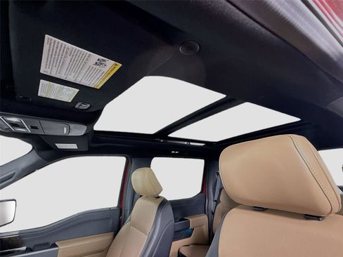 Used 2021 Ford F150 Lariat w/ Equipment Group 502A High image 17