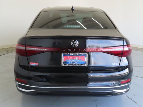 New 2026 Volkswagen Jetta SEL FWD image 4