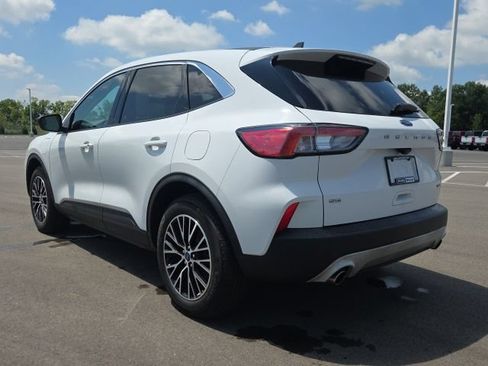 Used 2020 Ford Escape SE FWD image 15