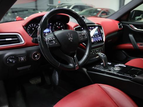 Used 2021 Maserati Ghibli GranLusso image 22