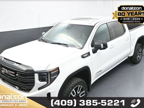 Used 2024 GMC Sierra 1500 AT4 w/ Technology Package AWD/4WD image 19