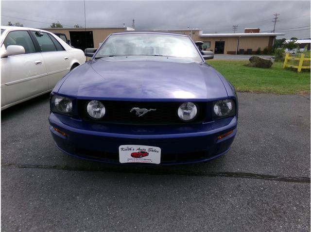Used 2005 Ford Mustang GT RWD image 12