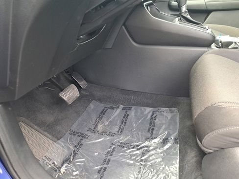 Used 2023 Honda CR-V EX image 16