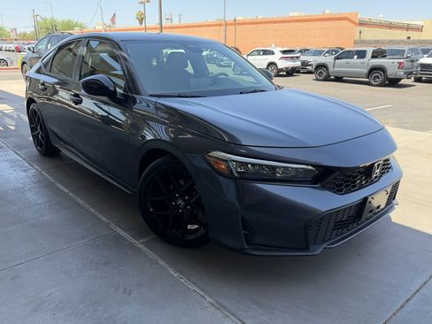 Used 2025 Honda Civic Sport image 6