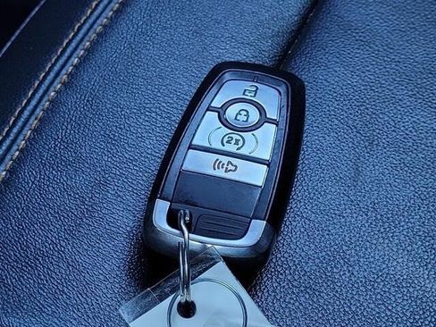 Used 2021 Ford Bronco Badlands image 30