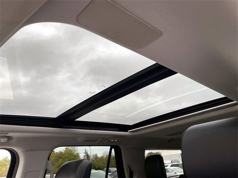 Used 2025 Ford Expedition Max Platinum w/ Driver's Package image 25