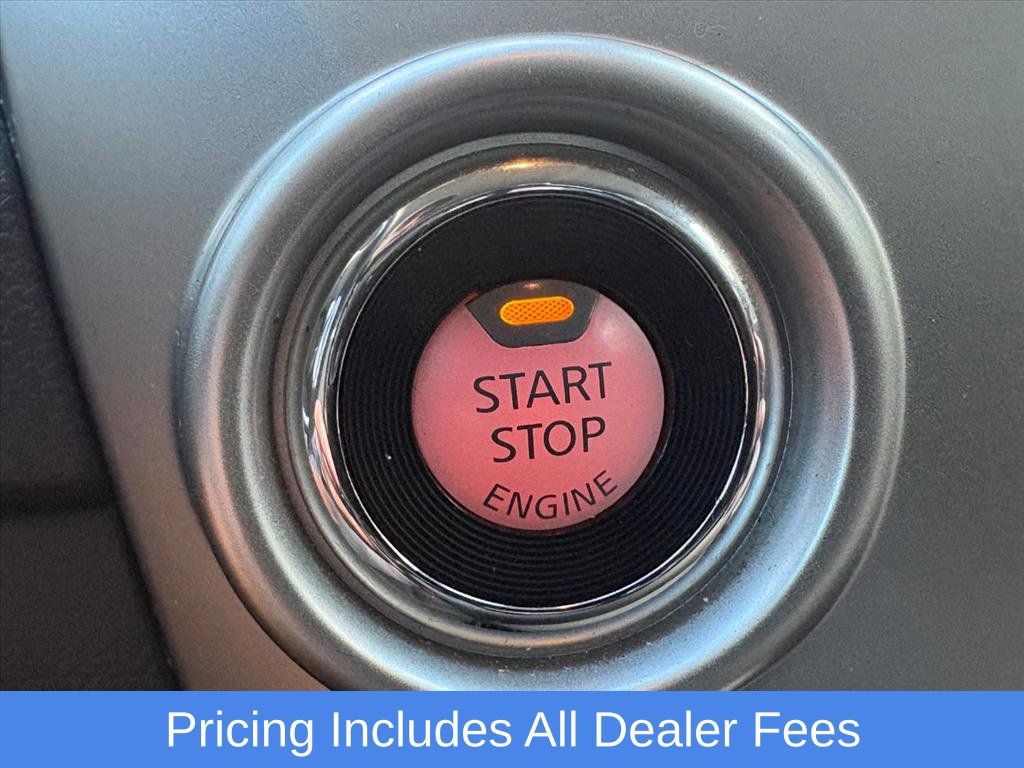 Used 2021 Nissan Titan SV AWD/4WD image 15