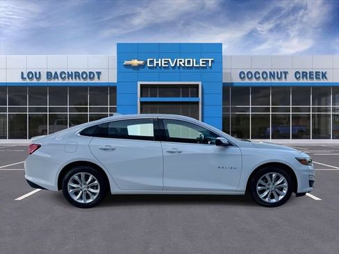 Used 2025 Chevrolet Malibu LT FWD image 9
