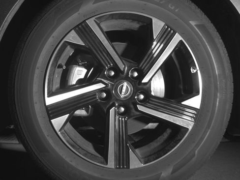 Used 2025 Nissan Sentra SV FWD image 12