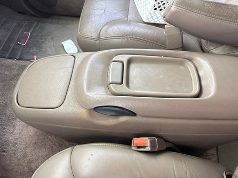 Used 1997 Chevrolet Tahoe 4WD w/ Preferred Equipment Group 3 image 10