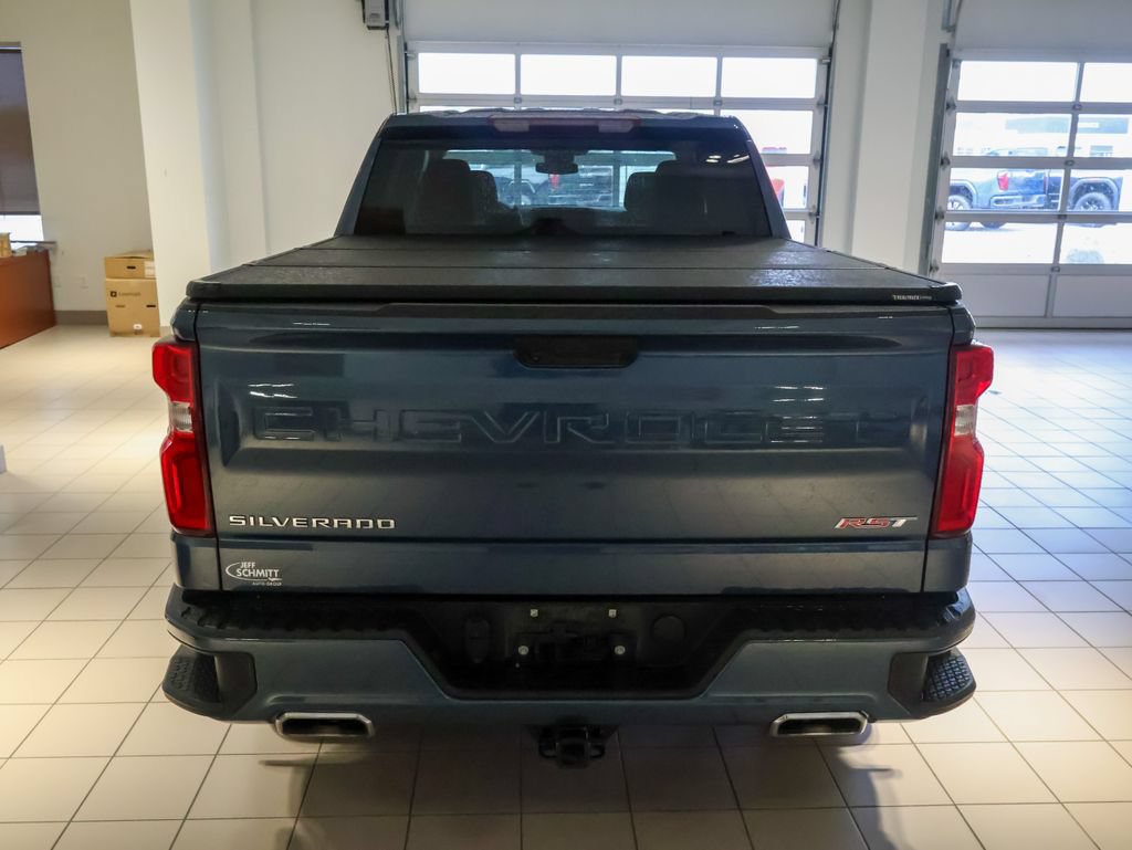 Used 2024 Chevrolet Silverado 1500 RST w/ Z71 Off-Road Package AWD/4WD image 3