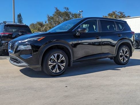 Used 2023 Nissan Rogue SV image 10