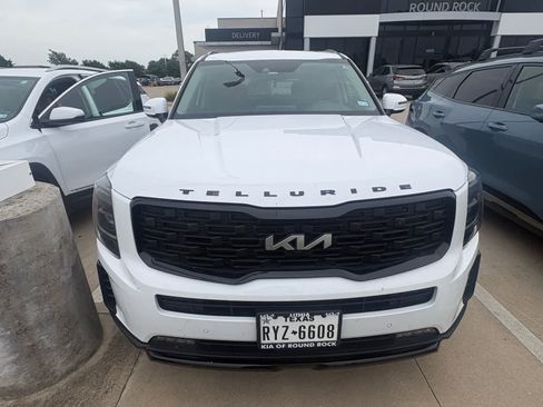 Used 2022 Kia Telluride SX w/ Nightfall Edition Package AWD/4WD image 2
