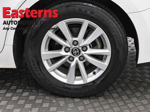 Used 2025 Toyota Camry LE image 32