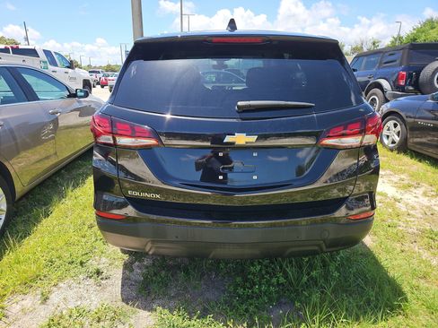 Used 2024 Chevrolet Equinox LS w/ LS Convenience Package FWD image 5
