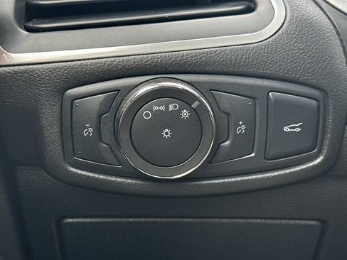 Used 2016 Ford Edge Titanium w/ Equipment Group 302A AWD/4WD image 25