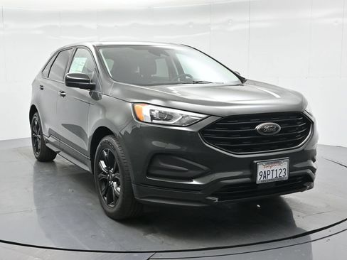 Used 2022 Ford Edge SE w/ Black Appearance Package AWD/4WD image 24