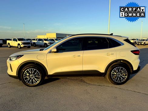Used 2025 Ford Escape SE image 11