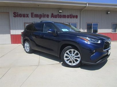 Used 2020 Toyota Highlander Limited