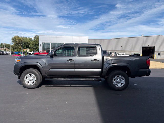 Certified 2019 Toyota Tacoma SR w/ SR Convenience Package AWD/4WD image 4