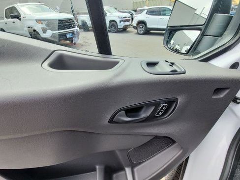Used 2025 Ford Transit 250 Low Roof w/ Exterior Upgrade Package RWD image 20