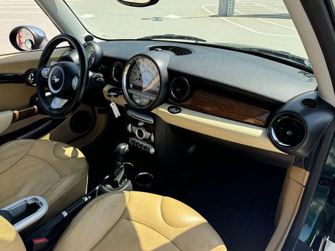 Used 2009 MINI Cooper Clubman S FWD image 4