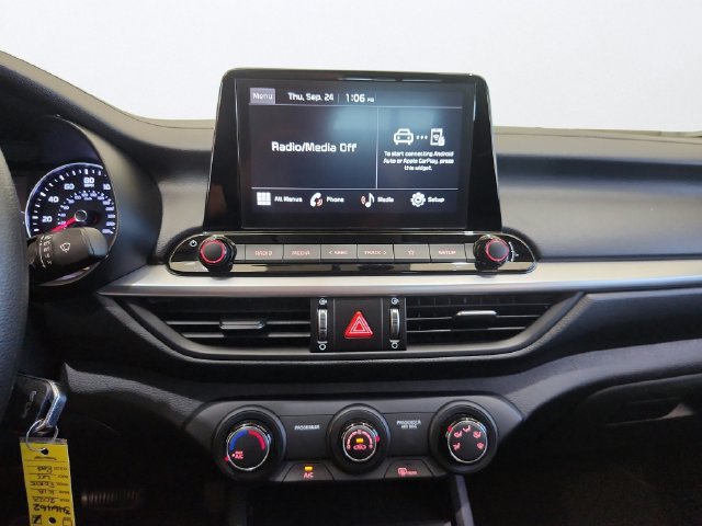 Certified 2023 Kia Forte LXS w/ LXS Technology Package FWD image 16