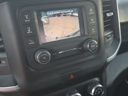 Used 2022 RAM 1500 Big Horn AWD/4WD image 15
