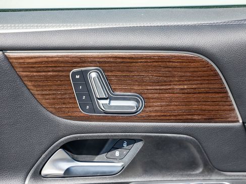 New 2026 Mercedes-Benz GLB 250 image 22
