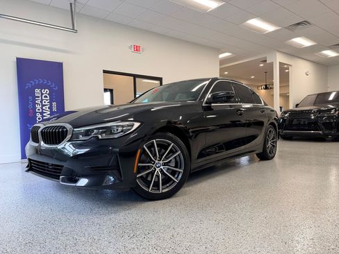 Used 2019 BMW 330i Sedan w/ Convenience Package RWD image 2