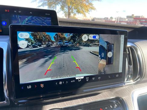 New 2025 Ford Expedition Platinum w/ Platinum Ultimate Package AWD/4WD image 21