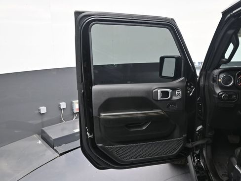 Used 2026 Jeep Wrangler Unlimited Sahara w/ Safety Group AWD/4WD image 12