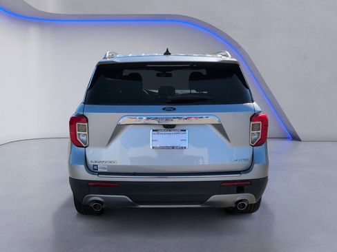 Used 2023 Ford Explorer Limited image 8