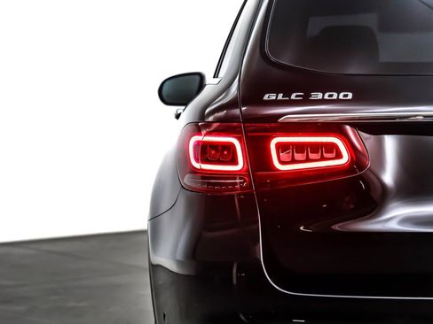 Used 2022 Mercedes-Benz GLC 300 4MATIC image 15