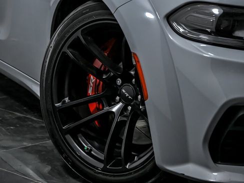 Used 2021 Dodge Charger SRT Hellcat w/ Harman/Kardon Audio Group image 3