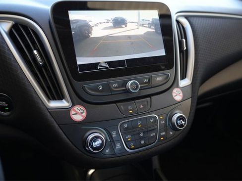 Used 2022 Chevrolet Malibu LT image 20