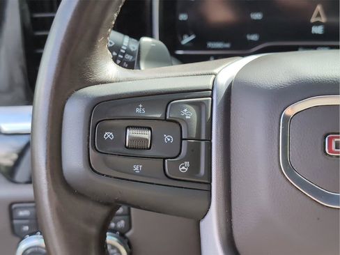 Used 2022 GMC Sierra 1500 SLT w/ SLT Premium Plus Package AWD/4WD image 28