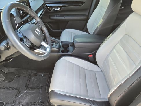 Used 2024 Honda CR-V Sport Touring image 9