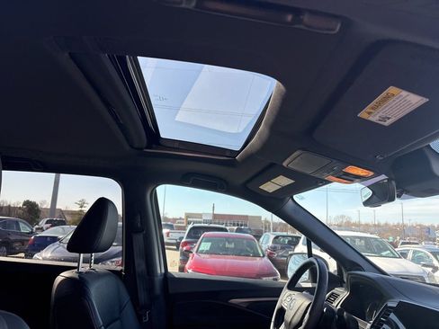 Used 2023 Honda Passport EX-L image 31