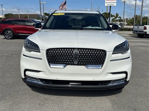 Certified 2021 Lincoln Aviator Reserve w/ Equipment Group 201A image 3