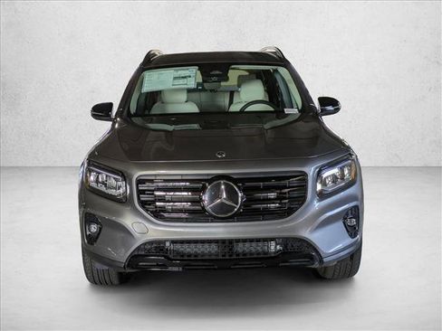 New 2026 Mercedes-Benz GLB 250 image 6