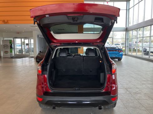 Used 2017 Ford Escape SE w/ Equipment Group 201A image 28