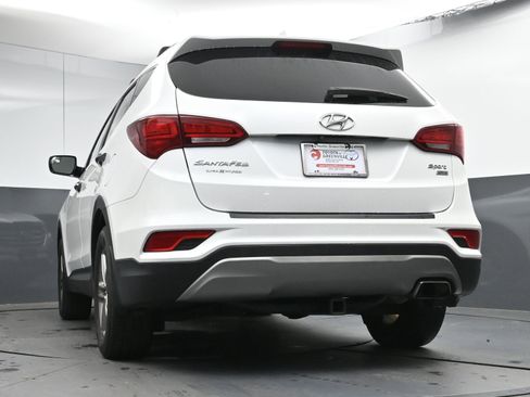 Used 2017 Hyundai Santa Fe Sport image 28
