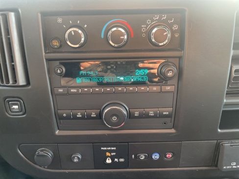 Used 2023 GMC Savana 2500 Work Van image 27