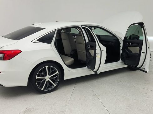 Used 2023 Honda Civic Touring image 12