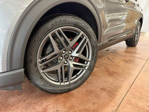 New 2026 Ford Explorer ST-Line w/ ST-Line Street Pack RWD image 22
