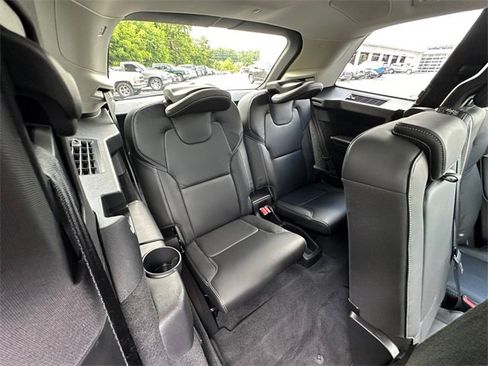 Used 2024 Volvo XC90 B6 Ultimate image 18