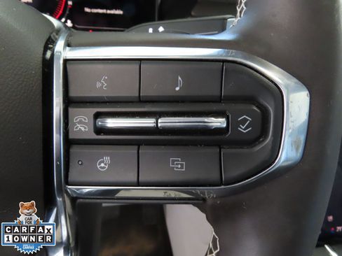 Used 2025 GMC Acadia Denali w/ Super Cruise Package image 16